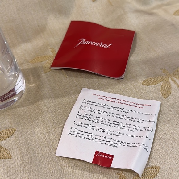 BACCARAT 9” Passion Tundra Cut Crystal Flower / Bud Vase. Made in France. Boxed. - Picture 3 of 9